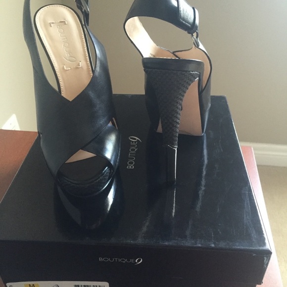 Brand new classic open toe platform - Picture 4 of 4